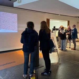 Ausstellung und Podiumsdiskussion „Unsichtbare Orte“ im Forschungscampus Dahlem