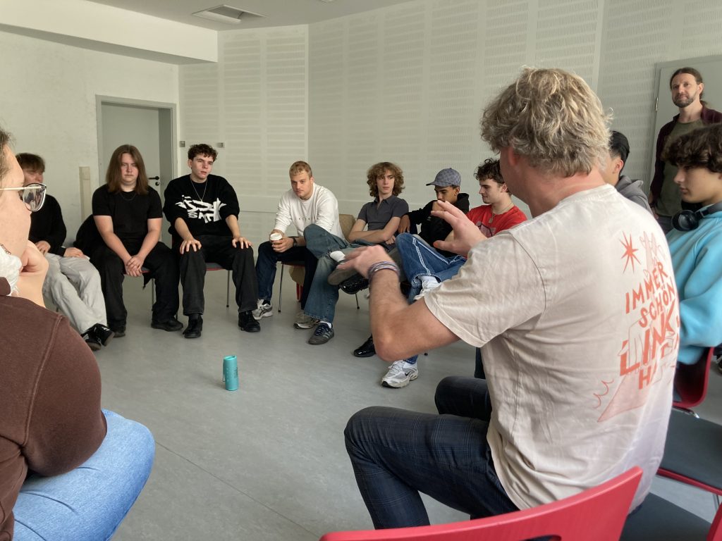 Gesprächskreis im Workshop in der Landesmusikakademie Berlin